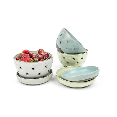 Berry Bowl Set in Dark Stoneware
