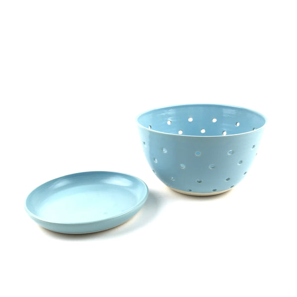 Berry Bowl Set in White Stoneware