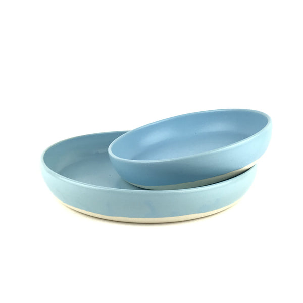 Flat Bowls in White Stoneware